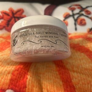 Etre Dead Sea Salt Mineral Therapy